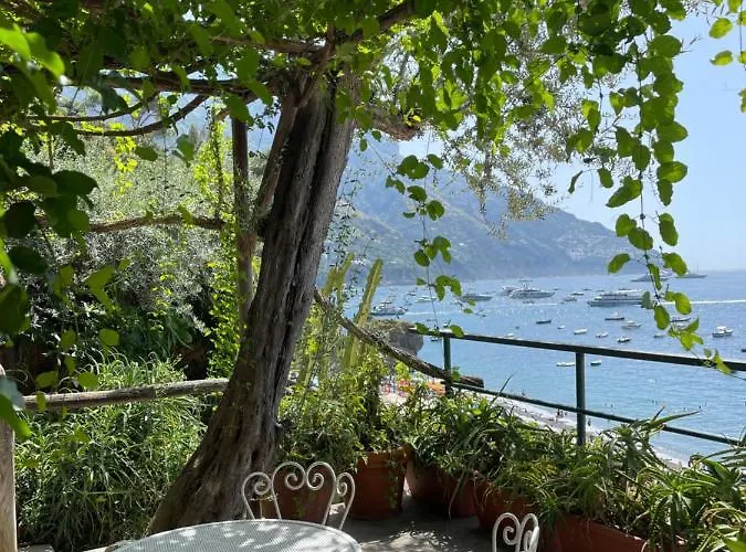 La Dolce Vita a Positano boutique hotel